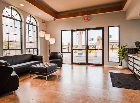 SureStay Hotel by Best Western Jacksonville South is a family friendly hotel in Jacksonville, Florida (FL)