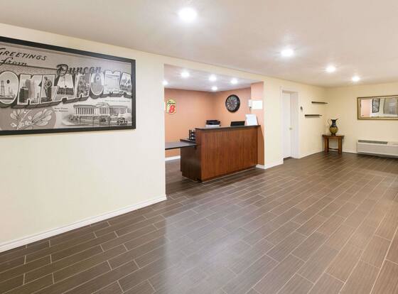 Super 8 by Wyndham Duncan is a family friendly hotel in Duncan, Oklahoma (OK)