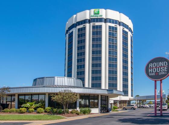 Holiday Inn New Orleans West Bank Tower by IHG is a family friendly hotel in Gretna, Louisiana (LA)