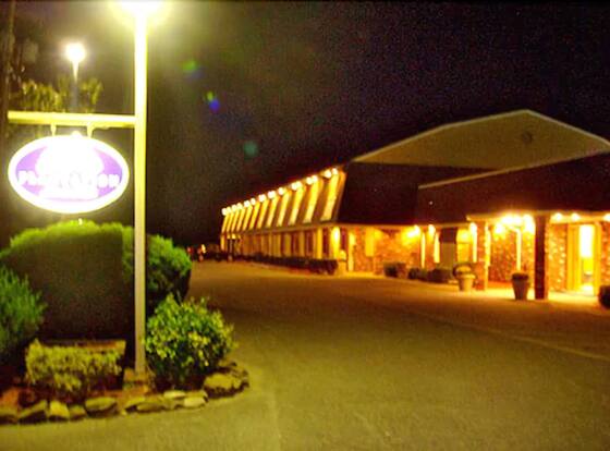 The Inn at Plantation is a family friendly hotel in Jane Lew, West Virginia (WV)