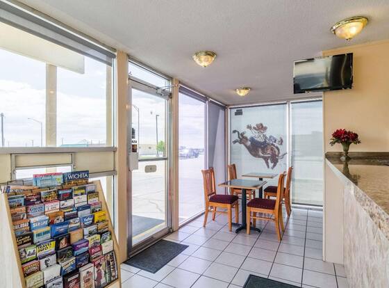 Executive Inn is a family friendly hotel in Dodge City, Kansas (KS)