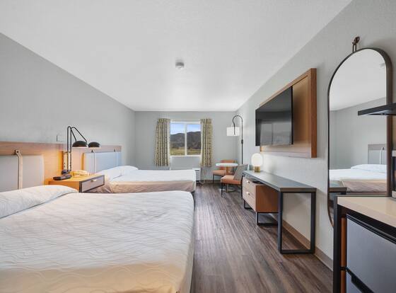 Garibaldi Inn at the Bay is a family friendly hotel in Garibaldi, Oregon (OR)