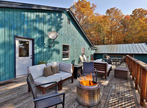 Winding Way Chalet 3 Bedroom Home is a family friendly hotel in Killington Village, Vermont (VT)