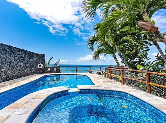 Big Island Private Home Alii Drive 6596 3 Bedroom Home is a family friendly hotel in Kahaluu-Keauhou, Hawaii (HI)