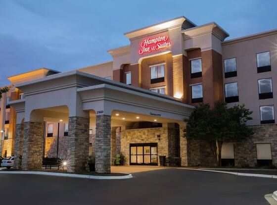 Hampton Inn & Suites Chicago Deer Park is a family friendly hotel in Barrington, Illinois (IL)