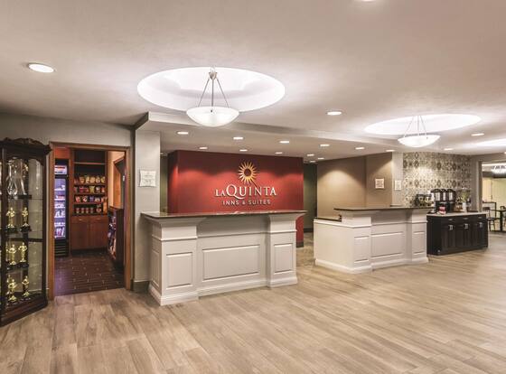 La Quinta Inn & Suites by Wyndham Fargo-Medical Center is a family friendly hotel in Fargo, North Dakota (ND)