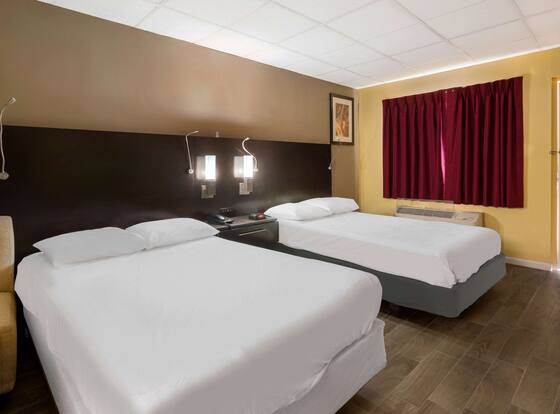 Econo Lodge is a family friendly hotel in Gretna, Louisiana (LA)