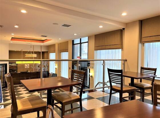 Sleep Inn Long Island City - Manhattan View is a family friendly hotel in New York City (NYC), New York (NY)