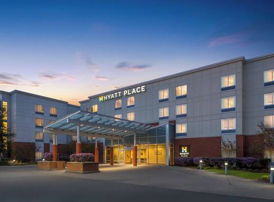 Hyatt Place Portland Airport is a family friendly hotel in Portland, Oregon (OR)