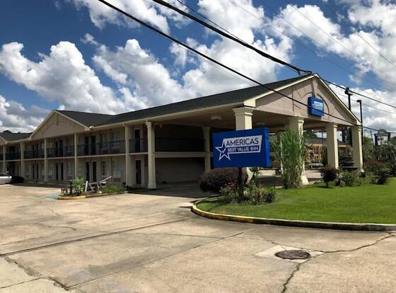 Regency Inn is a family friendly hotel in Baton Rouge, Louisiana (LA)