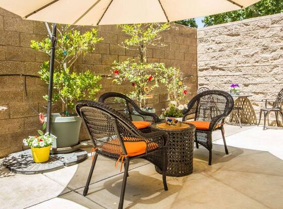 Hotel Med Park, Ascend Hotel Collection is a family friendly hotel in Sacramento, California (CA)