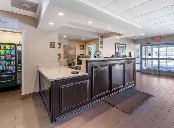 Comfort Inn & Suites Porter near Indiana Dunes is a family friendly hotel in Chesterton, Indiana (IN)