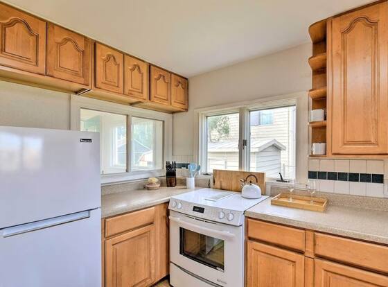 Parkstrip Place, Pet Friendly Downtown Home by RedAwning is a family friendly hotel in Anchorage, Alaska (AK)