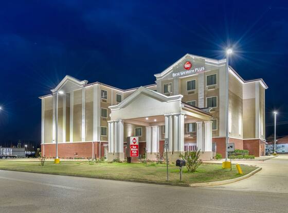Best Western Plus Flowood Inn & Suites is a family friendly hotel in Flowood, Mississippi (MS)