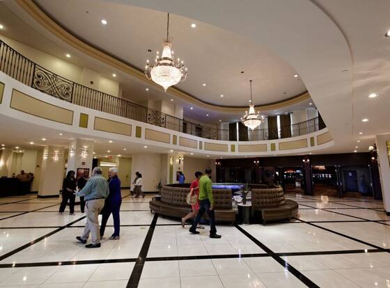 Harlow's Casino Resort & Spa is a family friendly hotel in Greenville, Mississippi (MS)