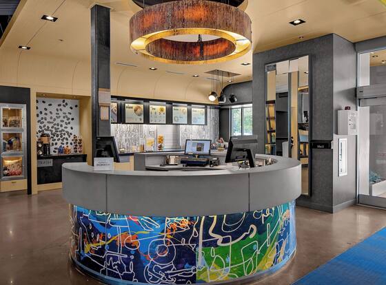Aloft Chapel Hill is a family friendly hotel in Chapel Hill, North Carolina (NC)