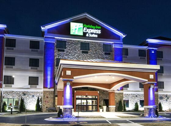 Holiday Inn Express & Suites Elkton - University Area by IHG is a family friendly hotel in Elkton, Maryland (MD)