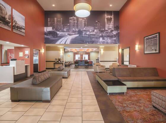 La Quinta Inn & Suites by Wyndham Smyrna TN - Nashville is a family friendly hotel in Smyrna, Tennessee (TN)