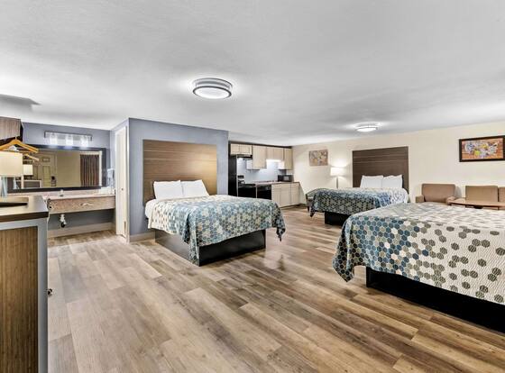 Econo Lodge is a family friendly hotel in Kingsport, Tennessee (TN)