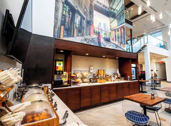 Fairfield Inn & Suites by Marriott New York Brooklyn is a family friendly hotel in Brooklyn, New York (NY)
