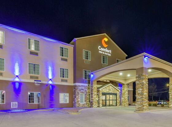 Comfort Inn & Suites near Bethel College is a family friendly hotel in Newton, Kansas (KS)