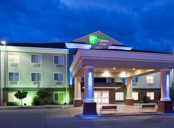 Holiday Inn Express Hotel & Suites Dickinson by IHG is a family friendly hotel in Dickinson, North Dakota (ND)