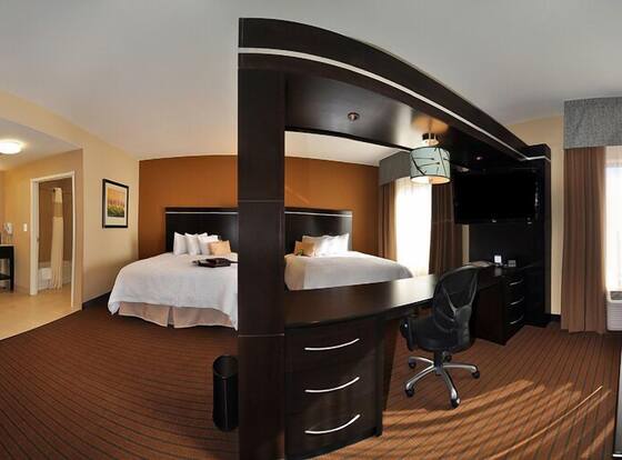 Hampton Inn Alamosa, CO is a family friendly hotel in Alamosa, Colorado (CO)