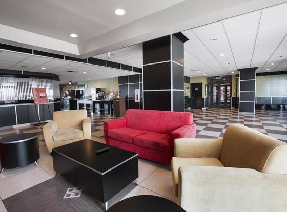 Travelodge by Wyndham Avenel Woodbridge is a family friendly hotel in Avenel, New Jersey (NJ)