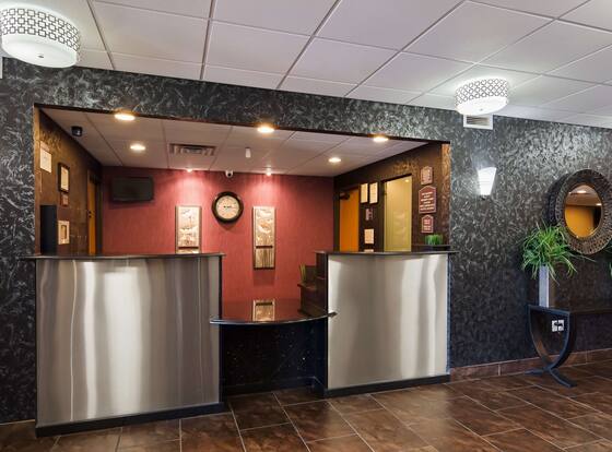 Best Western Plover-Stevens Point Hotel & Conference Center is a family friendly hotel in Plover, Wisconsin (WI)