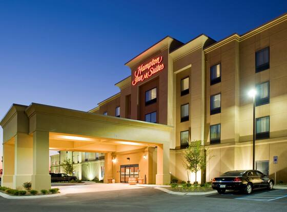 Hampton Inn & Suites Tupelo/Barnes Crossing is a family friendly hotel in Tupelo, Mississippi (MS)