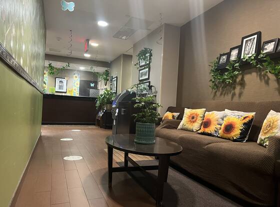 Cresthaven Inn JFK is a family friendly hotel in New York City (NYC), New York (NY)
