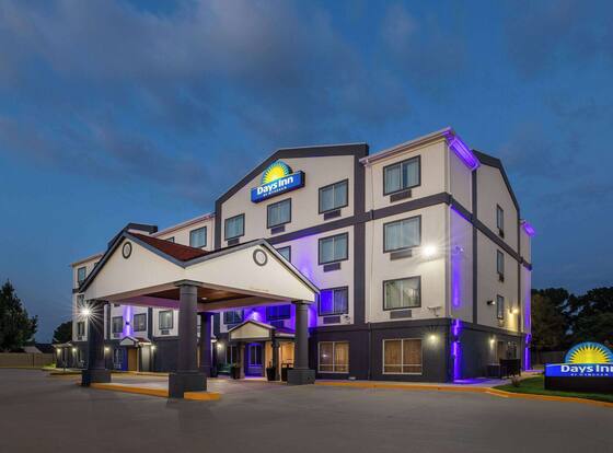 Days Inn by Wyndham Baton Rouge/I-10 is a family friendly hotel in Baton Rouge, Louisiana (LA)
