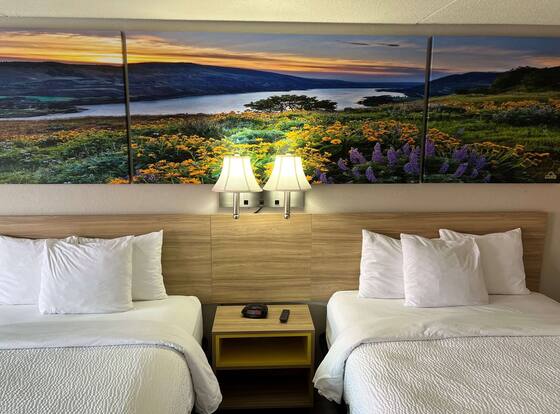Days Inn by Wyndham Salina South is a family friendly hotel in Salina, Kansas (KS)
