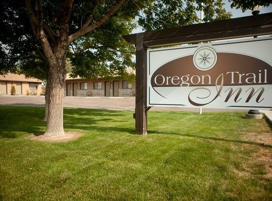 Oregon Trail Inn is a family friendly hotel in Buhl, Idaho (ID)