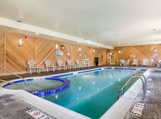 Comfort Inn & Suites Orange - Montpelier is a family friendly hotel in Orange, Virginia (VA)