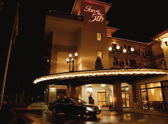Inn at the 5th is a family friendly hotel in Eugene, Oregon (OR)