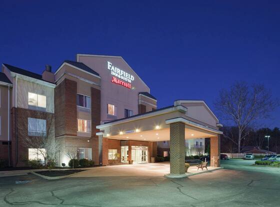 Fairfield Inn & Suites Marietta is a family friendly hotel in Marietta, Ohio (OH)