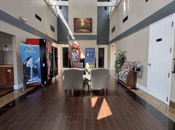 Rodeway Inn & Suites South of Fiesta Park is a family friendly hotel in San Antonio, Texas (TX)