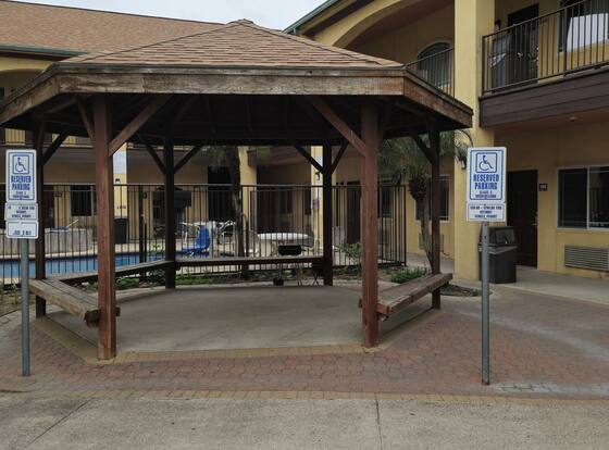 Texas Inn and Suites RGV is a family friendly hotel in Edinburg, Texas (TX)