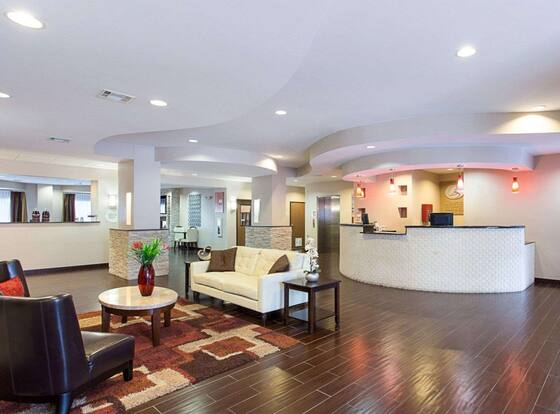 Comfort Suites Mandeville - Covington is a family friendly hotel in Mandeville, Louisiana (LA)