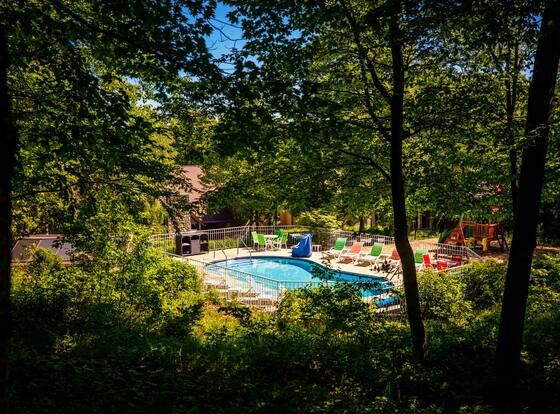 The Inn at Little Sister Hill is a family friendly hotel in Sister Bay, Wisconsin (WI)