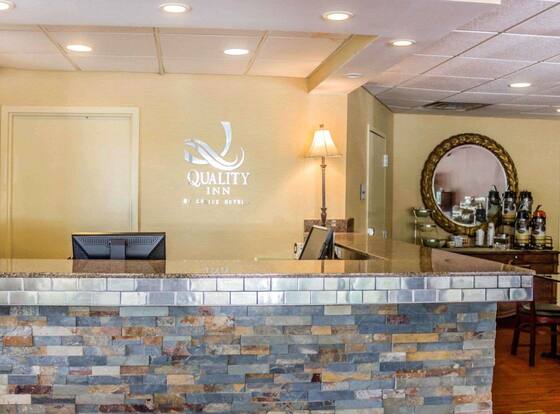 Quality Inn is a family friendly hotel in Waterbury, Connecticut (CT)