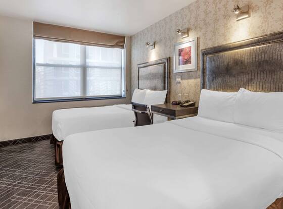 Comfort Inn Manhattan - Midtown West is a family friendly hotel in New York City (NYC), New York (NY)