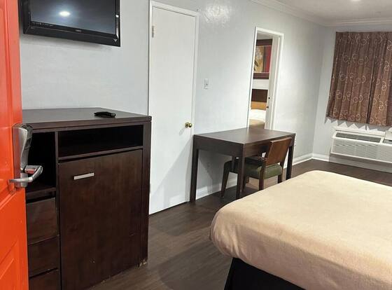 Heritage Inn is a family friendly hotel in Pomona, California (CA)