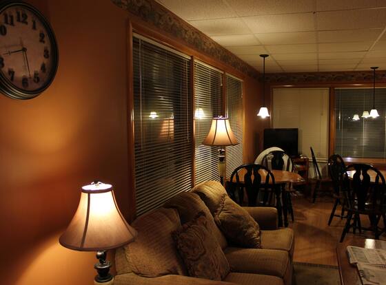 Midlands Lodge is a family friendly hotel in Hastings, Nebraska (NE)