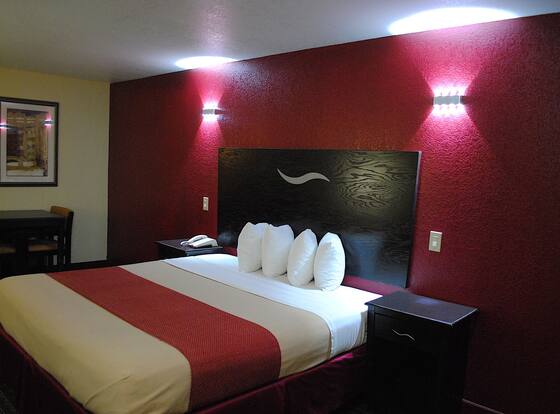 Scottish Inns Fort Worth is a family friendly hotel in Fort Worth, Texas (TX)