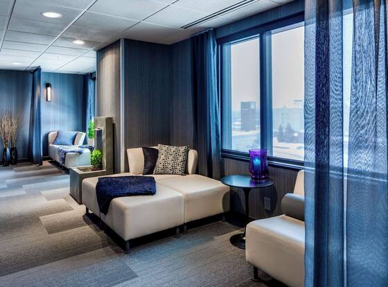 Radisson Blu Mall of America is a family friendly hotel in Bloomington, Minnesota (MN)