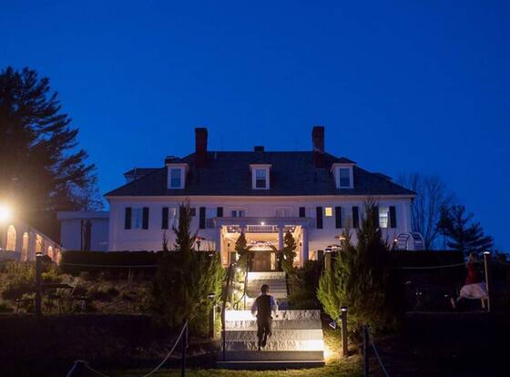 Windsor Mansion Inn is a family friendly hotel in Ascutney, Vermont (VT)