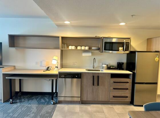 Home2 Suites by Hilton Rahway, NJ is a family friendly hotel in Rahway, New Jersey (NJ)