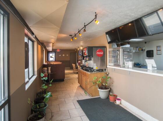Americas Best Value Inn Lincoln Airport is a family friendly hotel in Lincoln, Nebraska (NE)